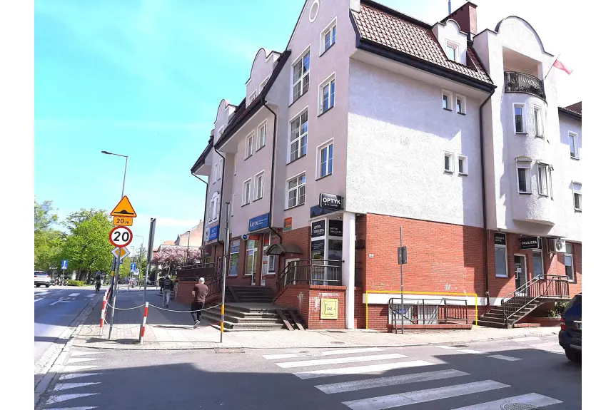 kołobrzeski, Kołobrzeg, Centrum, Łopuskiego, Kołobrzeg centrum lokal 17 m2 do wynajęcia